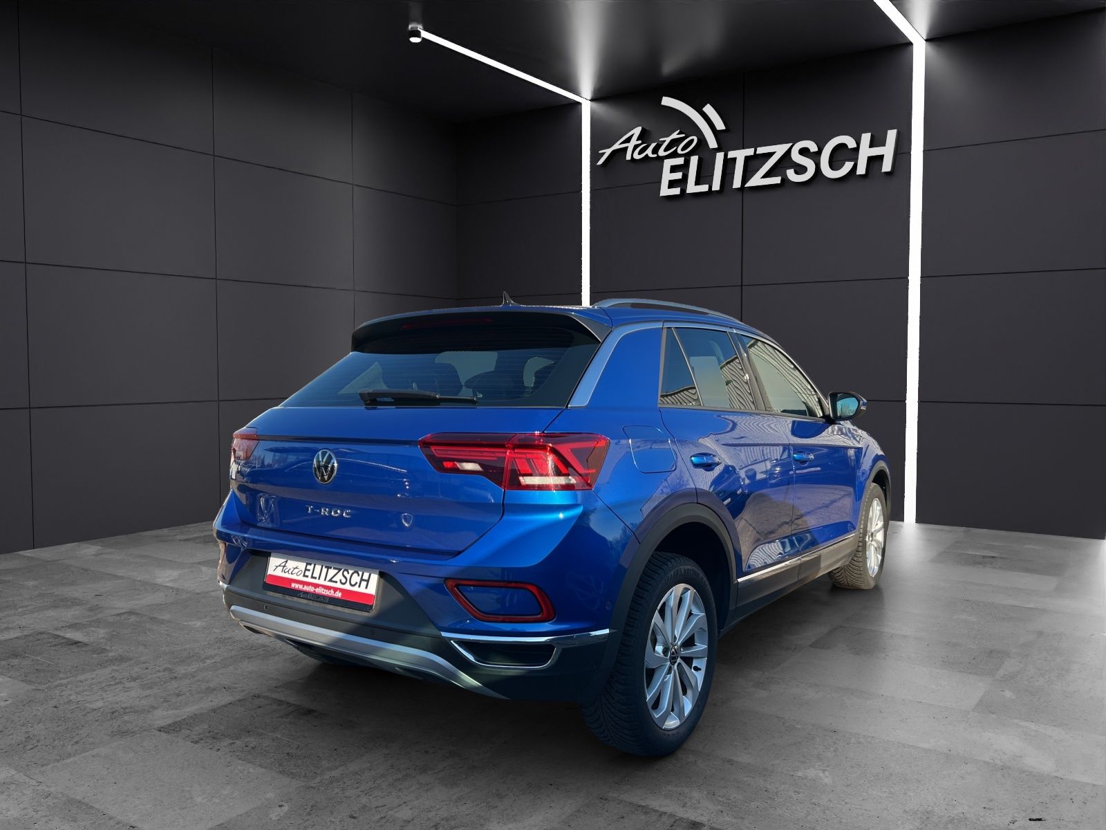 Fahrzeugabbildung Volkswagen T-Roc Style TDI LED+ ACC SH AppConnect Ambiente