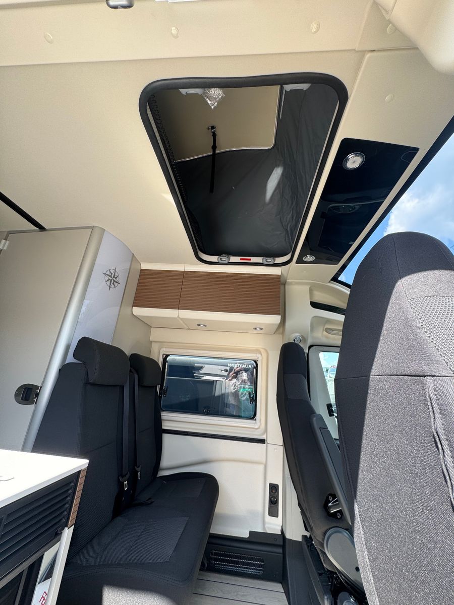 Fahrzeugabbildung Westfalia Columbus 540 D mit Aufstelldach