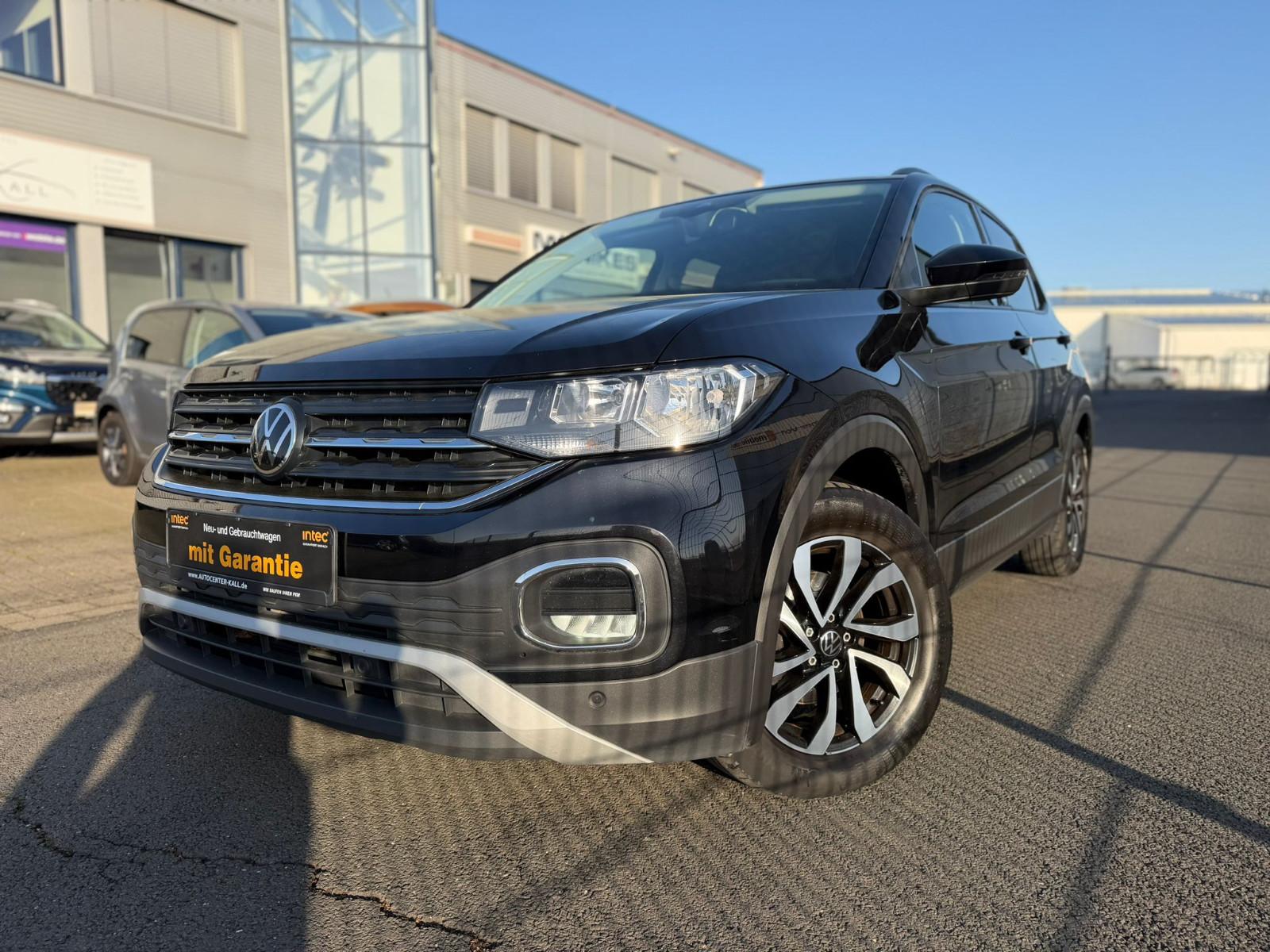 Volkswagen T-Cross Active AUTOM. KAM