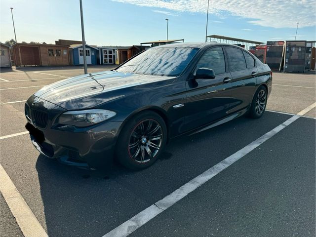 BMW 5er F10 528i *M-Paket *Voll *Leder *HU...