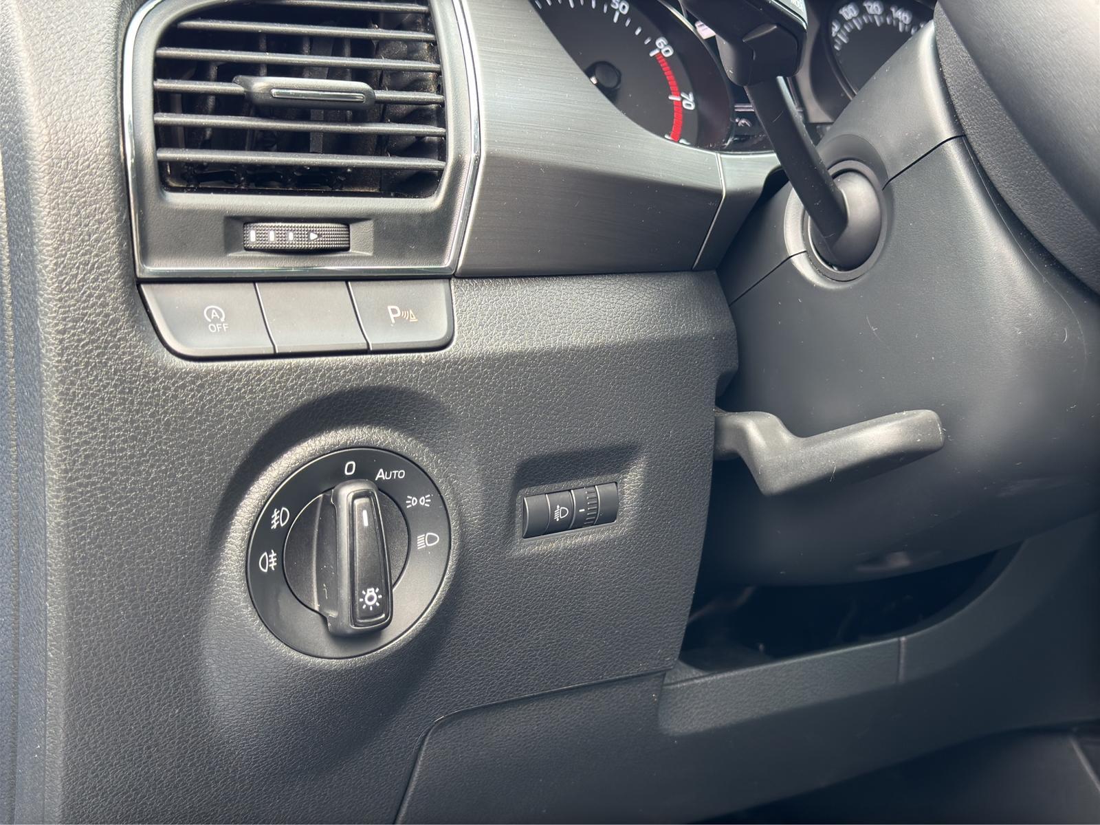 Skoda Fabia Combi 1.2TSI Tempomat PDC Alu16 Sitzhz DAB