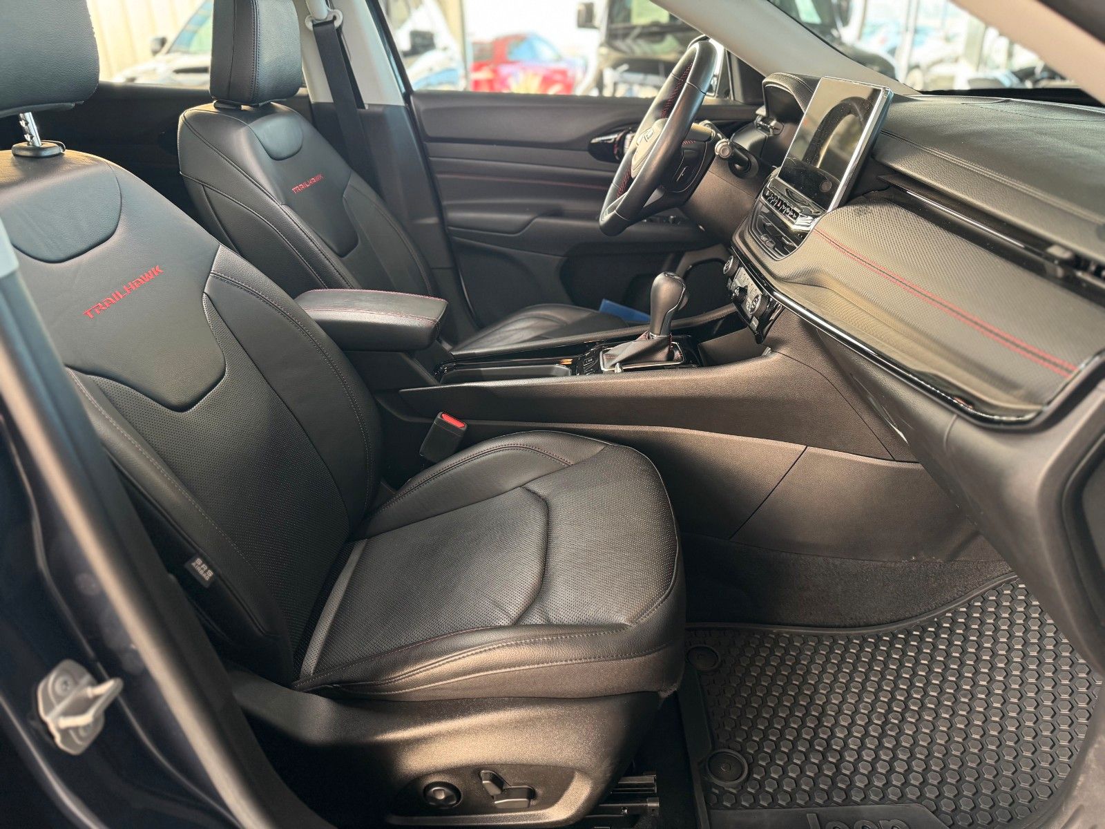 Fahrzeugabbildung Jeep Compass 1.3 Plug-In Hybrid Trailhawk  4WD