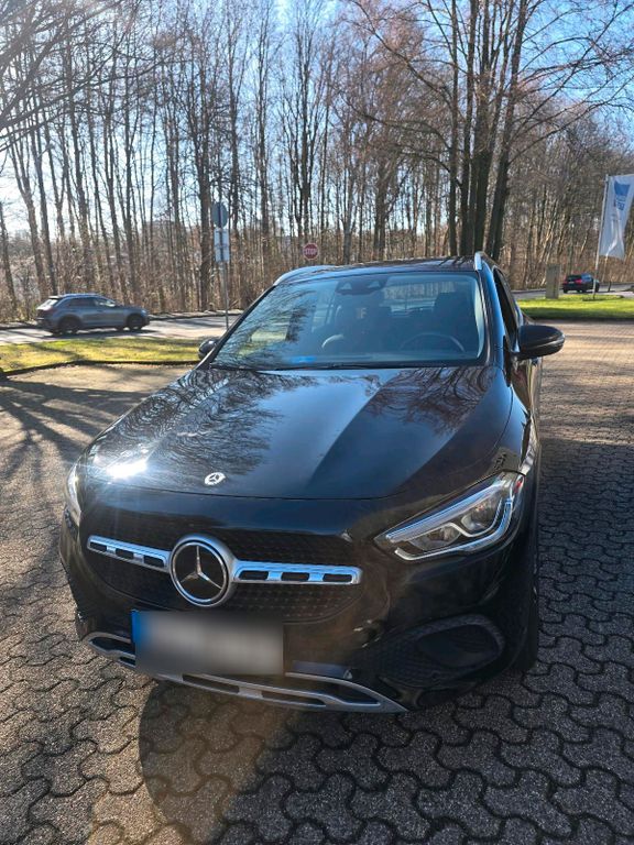 Image of Mercedes-Benz GLA 250