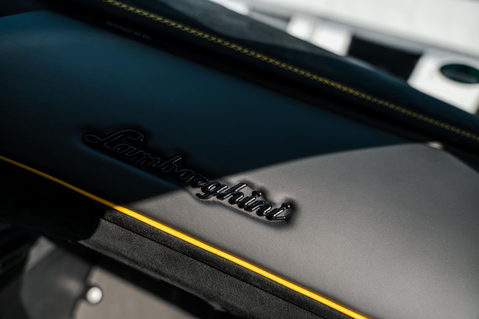Fahrzeugabbildung Lamborghini Aventador SVJ*Traumauto*63er Design*NEUZUSTAND