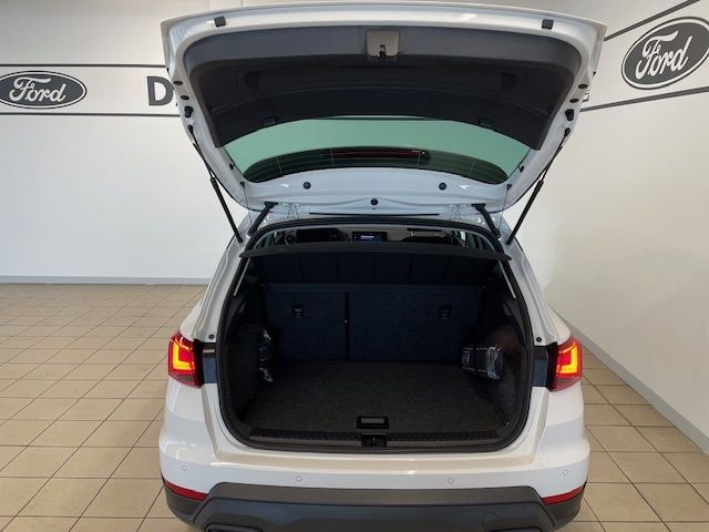 Fahrzeugabbildung SEAT Arona Road Edition Navi LED VerkehrszeichERK Nav