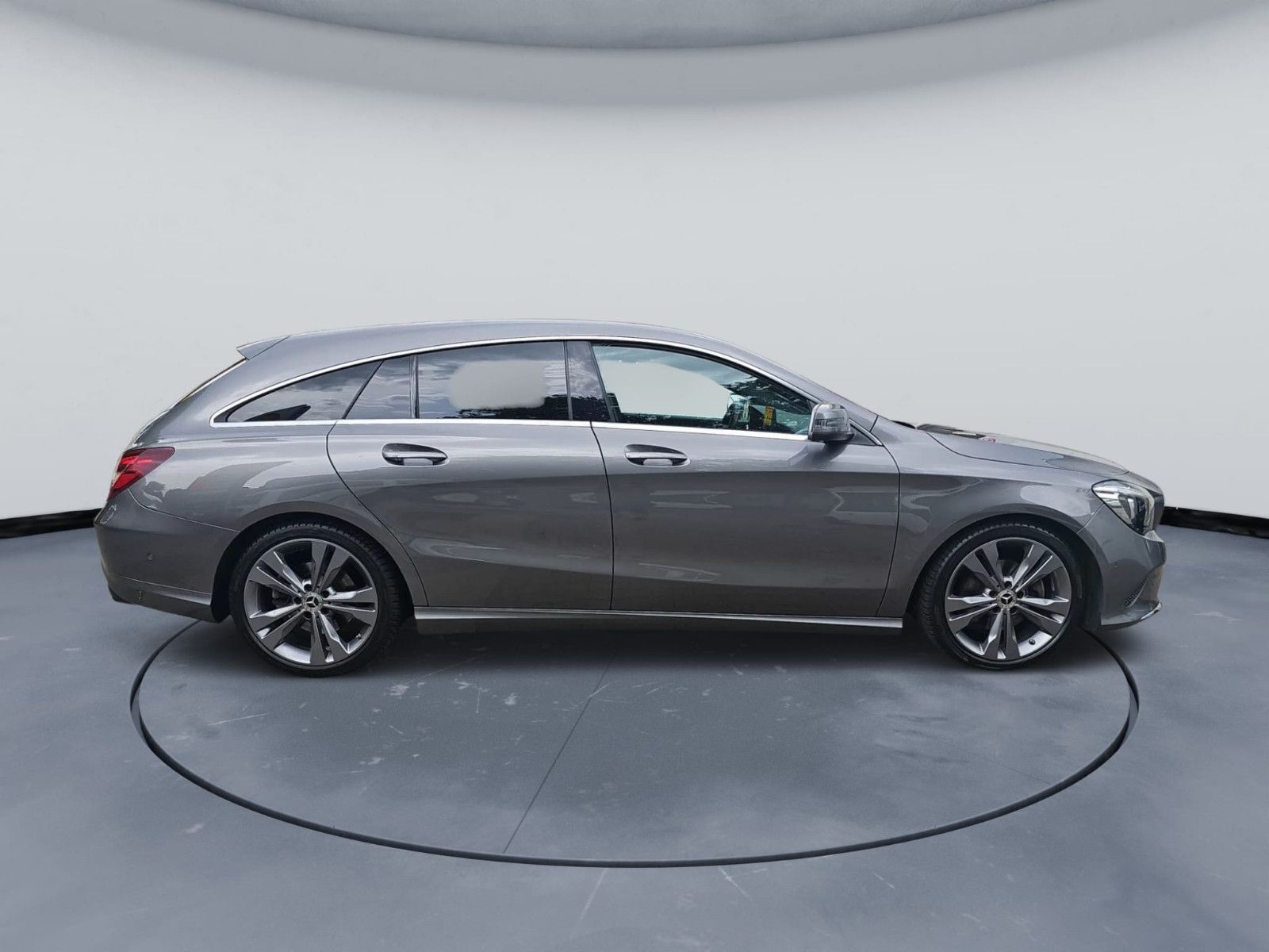 Mercedes-Benz CLA 200-Urban-RFK-Business-Navi-CarPlay-LED-ACC foto 11