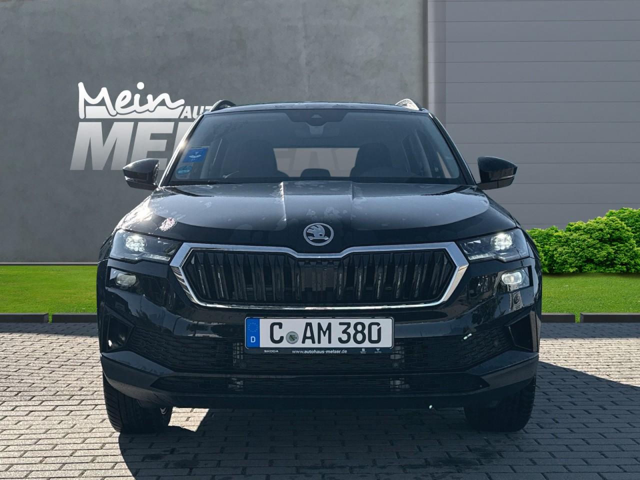 Skoda Karoq TOUR 1.5 TSI DSG+AHK+MATRIX+ACC+4xSHZ+ALU