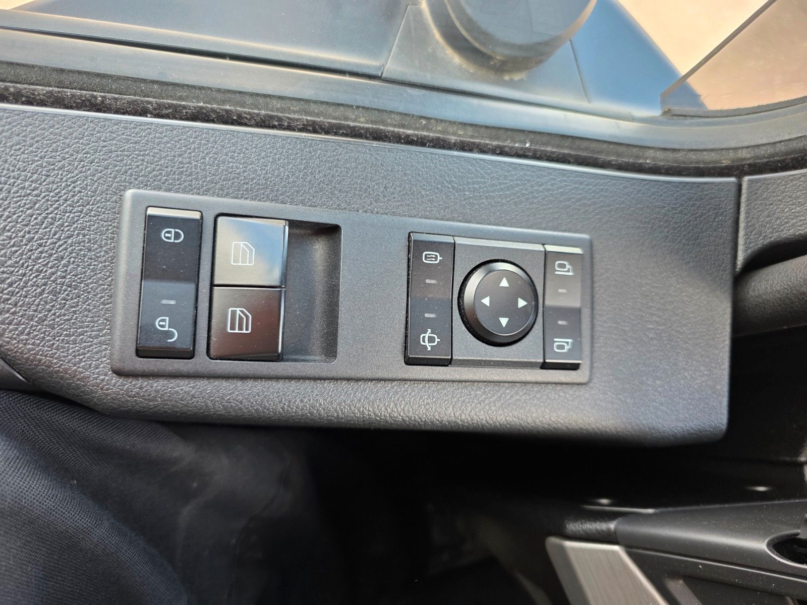 Fahrzeugabbildung Mercedes-Benz Actros 2552 L BDF Vantec hydr. liftbarer Rahmen