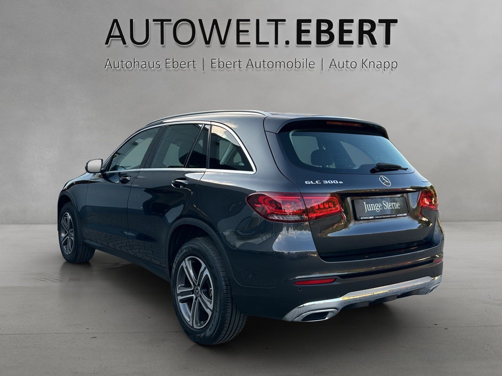 Fahrzeugabbildung Mercedes-Benz GLC 300e 4M Kamera LED Business MBUX CarPlay DAB