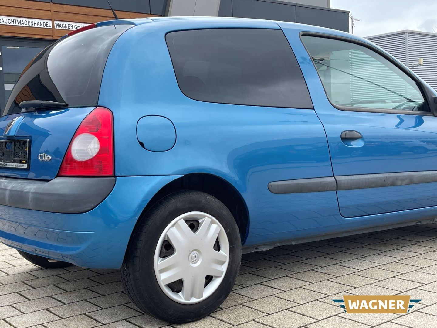 Fahrzeugabbildung Renault Clio II Authentique Klima TÜV 01/2026