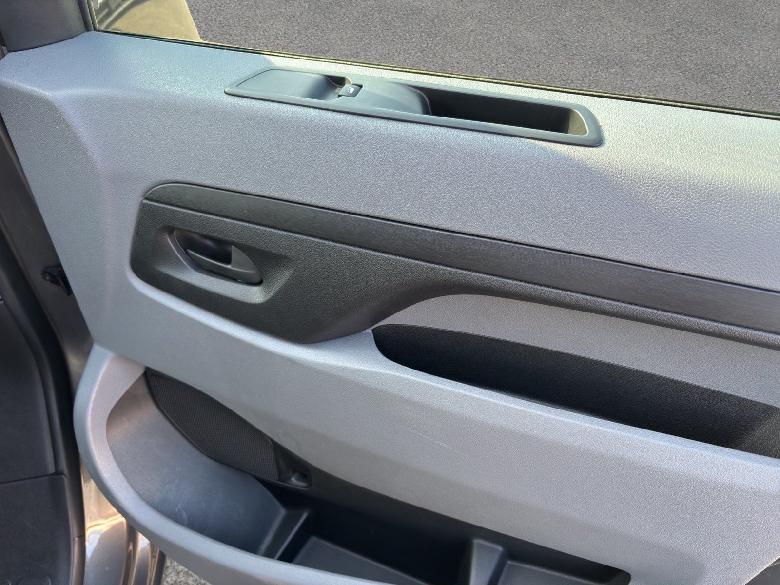 Fahrzeugabbildung Peugeot Expert L2