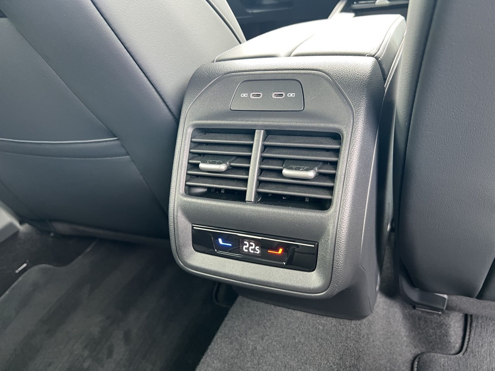 Passat R-Line 1,5 l eHybrid OPF 130 kW ( 177 PS)