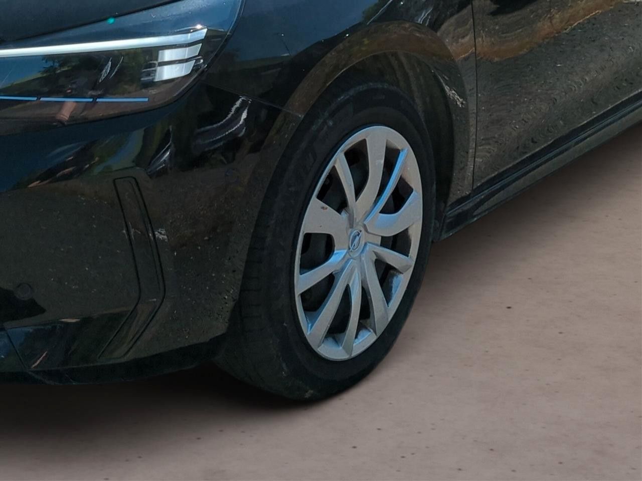 Fahrzeugabbildung Opel Corsa F 1.2 FACELIFT NAVI/LED/KAMERA/VIRTU./DAB+