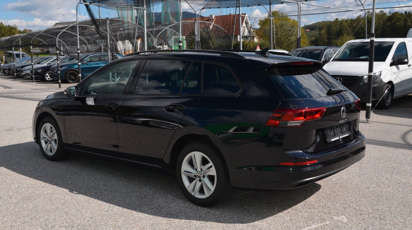 Volkswagen Golf Variant 2,0TDI Life DSG LED VIRT EXP:15.570 imagem 3
