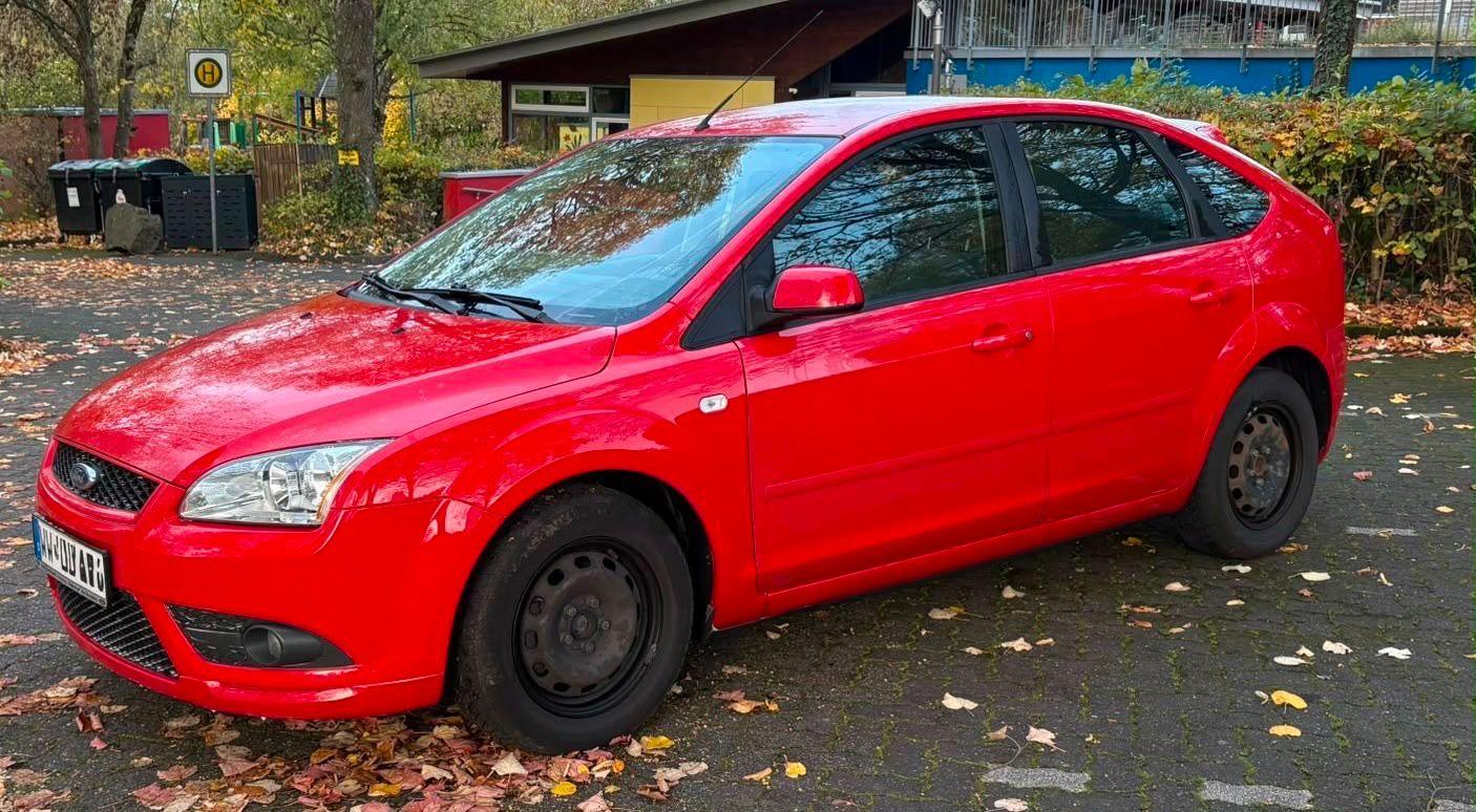Ford Focus 2007 — rear view