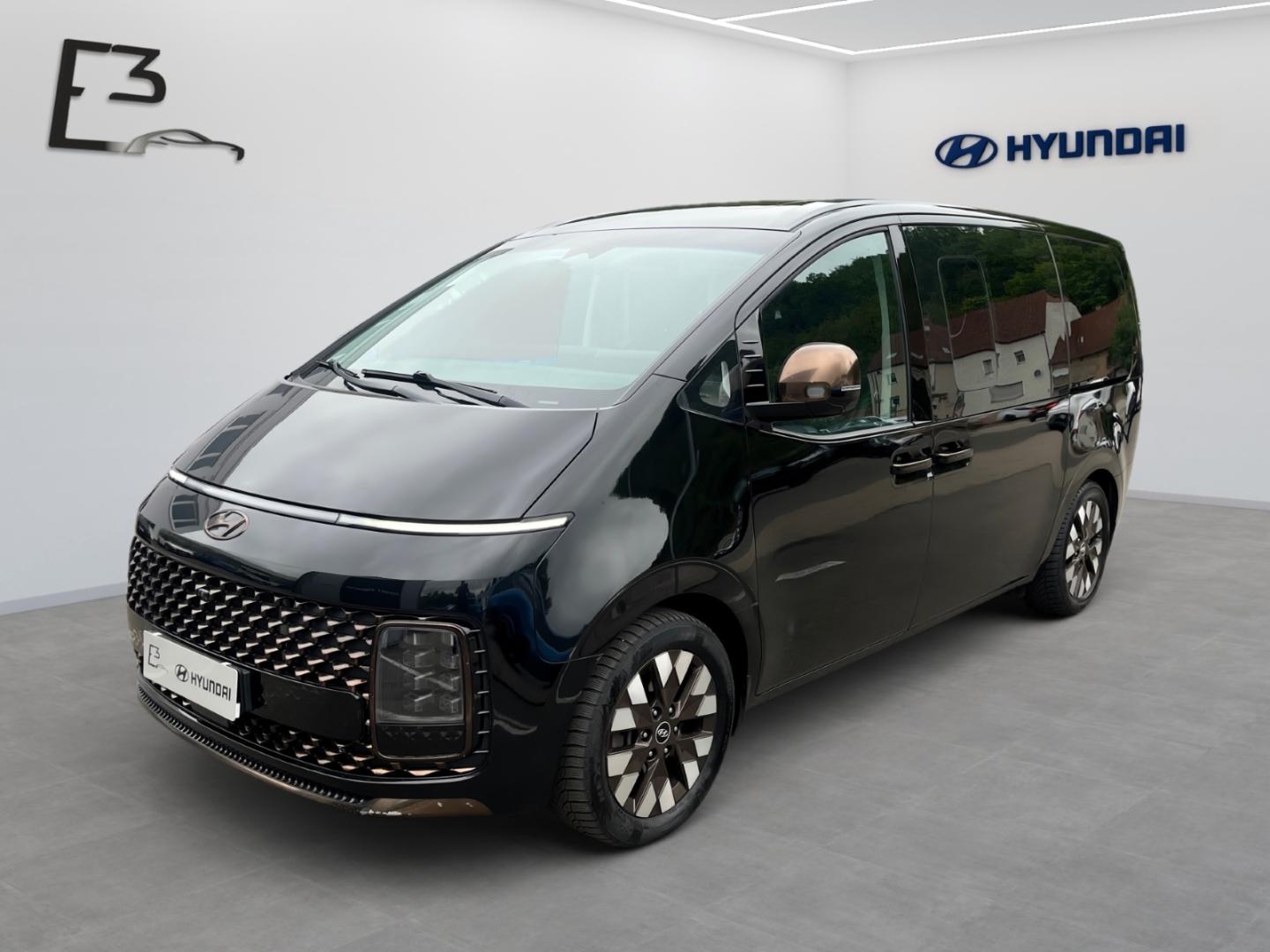 Hyundai STARIA 7-Sitzer 2.2 CRDi 8AT 2WD  SIGNATURE Pano