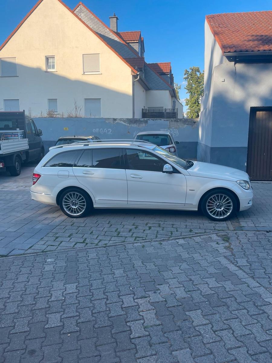 Mercedes-Benz C320 2008 — photo 5
