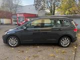 Volkswagen Touran Highline Navi RFK AHK LED 1.Hand - Volkswagen Touran: Highline