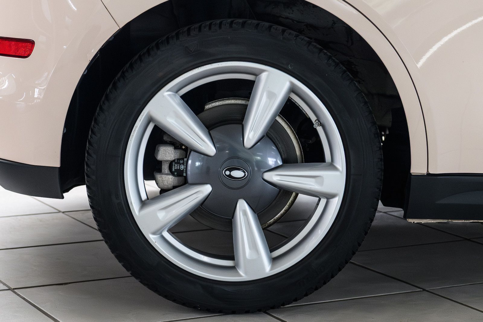 Fahrzeugabbildung GWM Ora 03 400 Pro *Wäpu *Bicolor *Allwetter