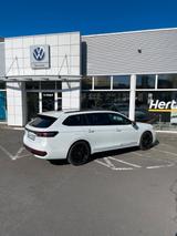 Volkswagen Passat R-Line 2.0 TDI+DSG+MATRIX-LED+NAVI+AHK+AC - Volkswagen Passat Variant: Automatik