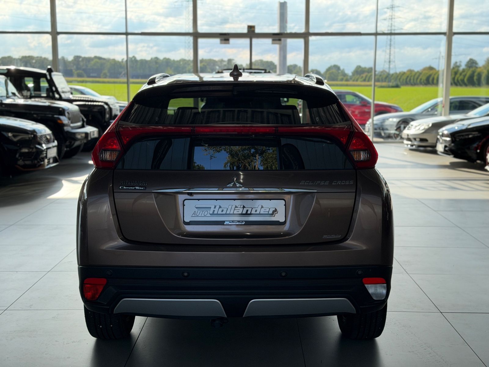 Fahrzeugabbildung Mitsubishi Eclipse Cross 1.5 CVT Intro Edition 2WD AHK HUD