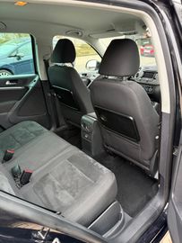 Volkswagen Tiguan - 7