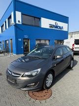 Opel Astra J Sports Tourer Selection - Opel Astra: J Selection