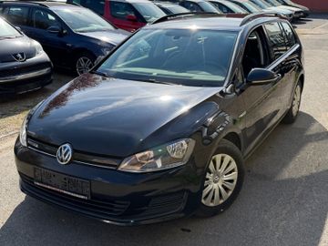 Volkswagen Golf - 1