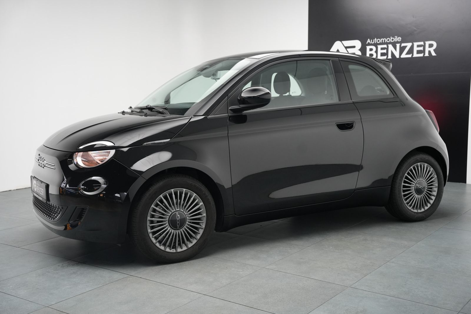 Fahrzeugabbildung Fiat 500 e Icon 42 Kwh *Kamera*Klima*Navigation*TOP