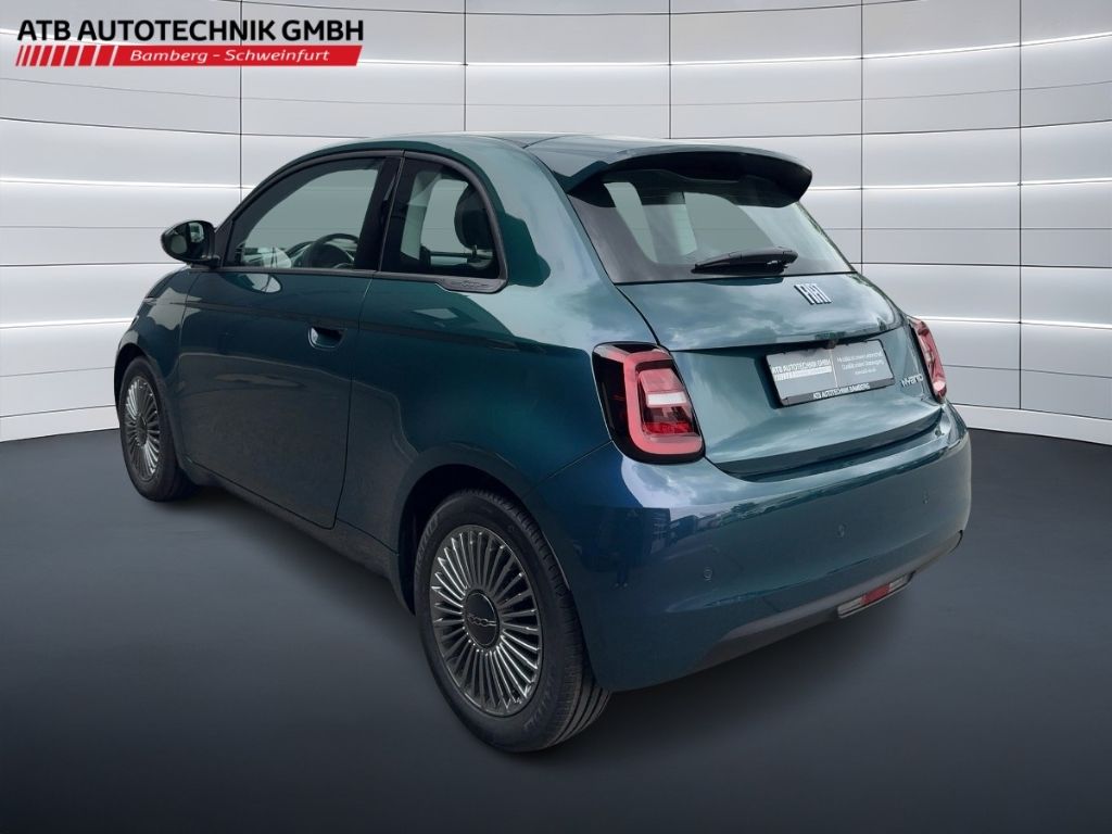 Fahrzeugabbildung Fiat 500 Hybrid Limousine ICON, K-Paket,Rückfahrkamer