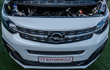 Fahrzeugabbildung Opel Zafira Life CROSSCAMP M|AHK|KÜCHE|FLEX|4xBETT