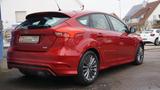 Ford Focus Lim. ST-Line Navi Klima Sitzheizung PDC - Ford Focus: Rot