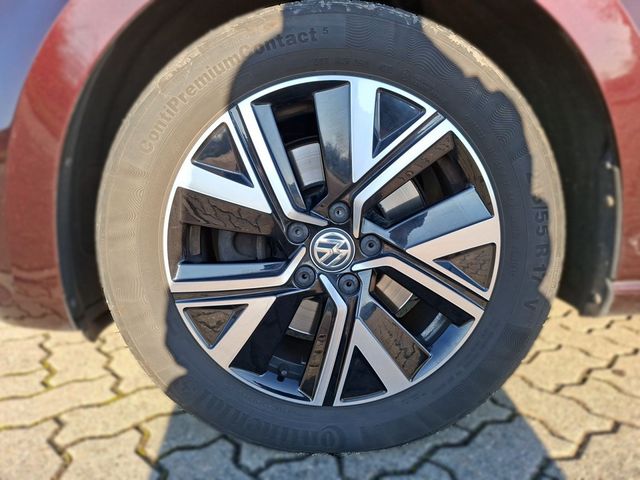 Touran 2.0 TDI Highline *DSG*AHK*LED*NAVI*SHZ*PD