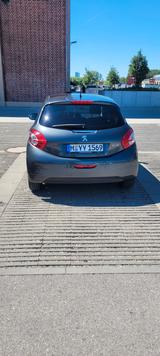 Peugeot 208 1.2 Style PureTech 82 Style - Peugeot 208: Style