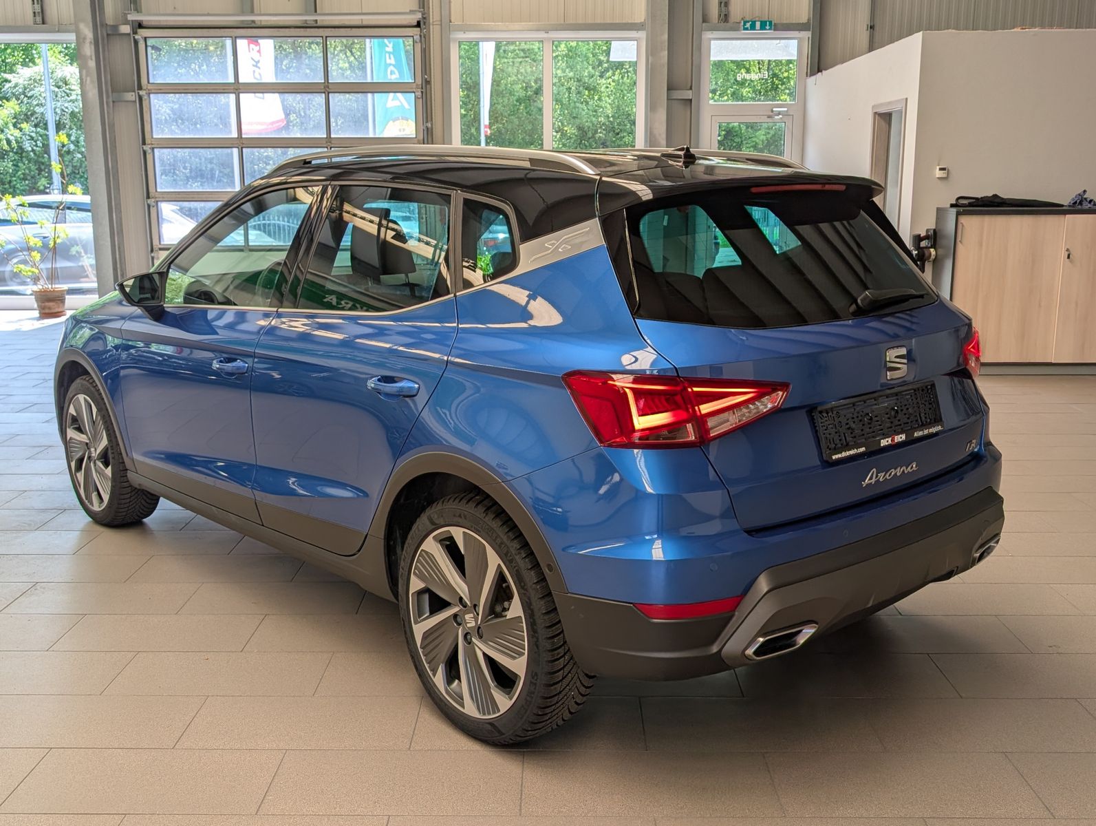 Fahrzeugabbildung SEAT Arona 1.0 TSI FR DSG LED Dinamica ACC AHK Kamera