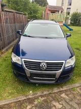 Volkswagen Passat 2.0 TDI DPF 81kW Individual Individual - Volkswagen Passat: Individual