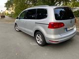 Volkswagen Sharan 2.0 TDI DSG BlueMotion Tech Highline ... - VW Sharan Gebrauchtwagen in Nürnberg