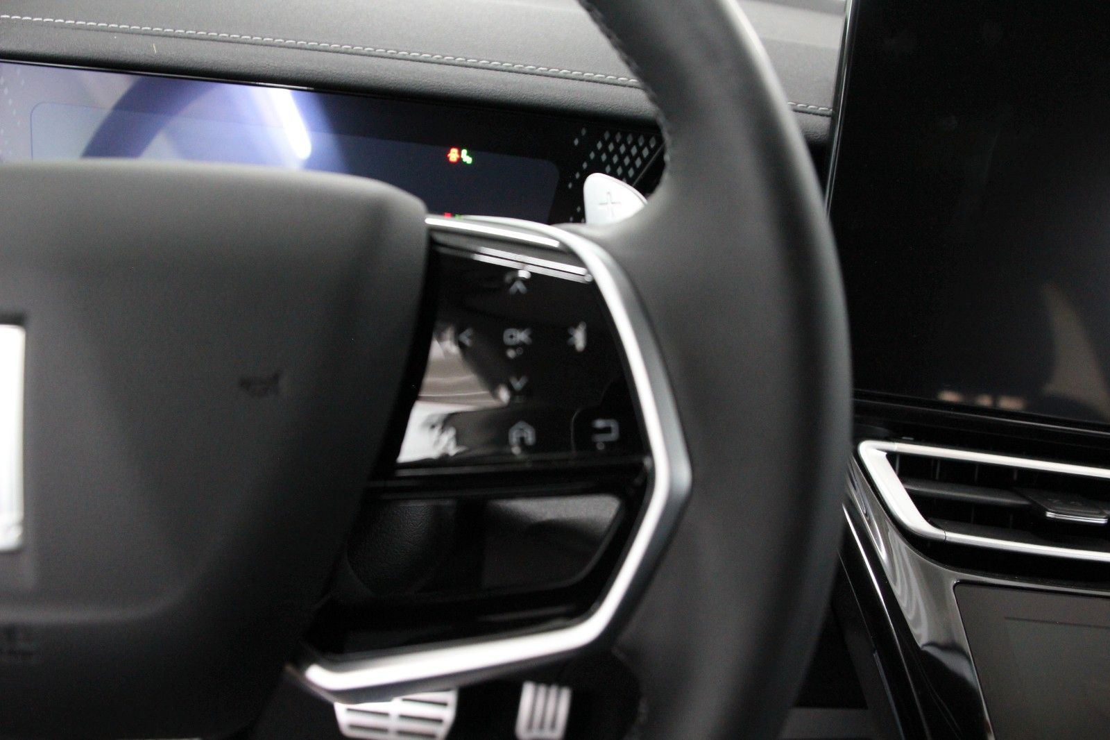 Fahrzeugabbildung GWM Wey 05 PHEV AWD Premium