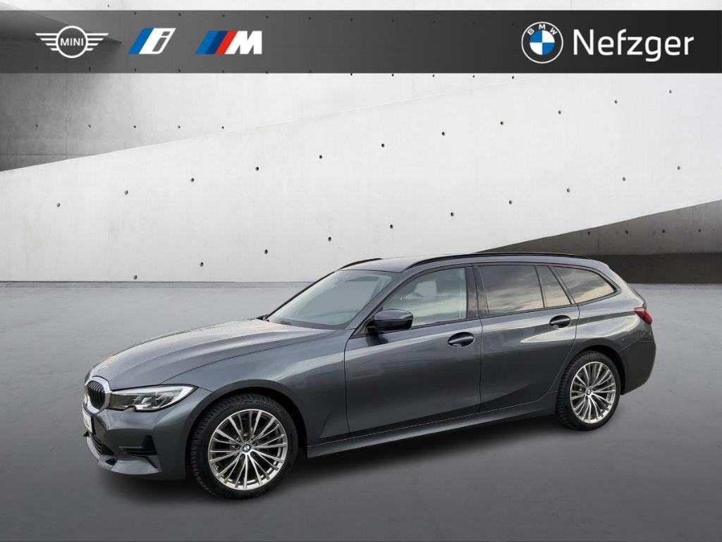BMW 320 d xDrive Touring Sport Line  Park-Assistent
