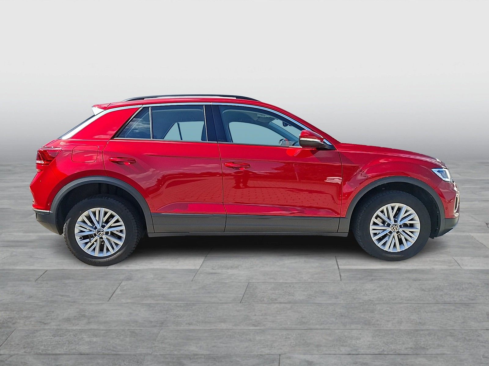 Fahrzeugabbildung Volkswagen T-Roc TSI Life DSG LED AHK Navi AID ACC RFK SH