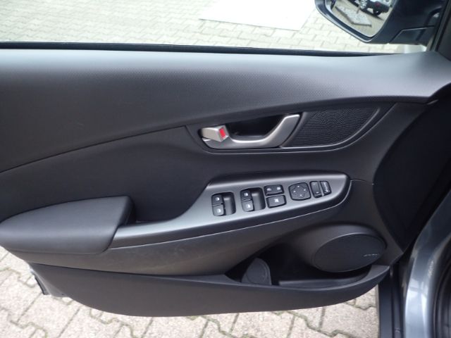 Fahrzeugabbildung Hyundai KONA Premium 2WD 1.6 T-GDI HUD Navi LED Apple Ca