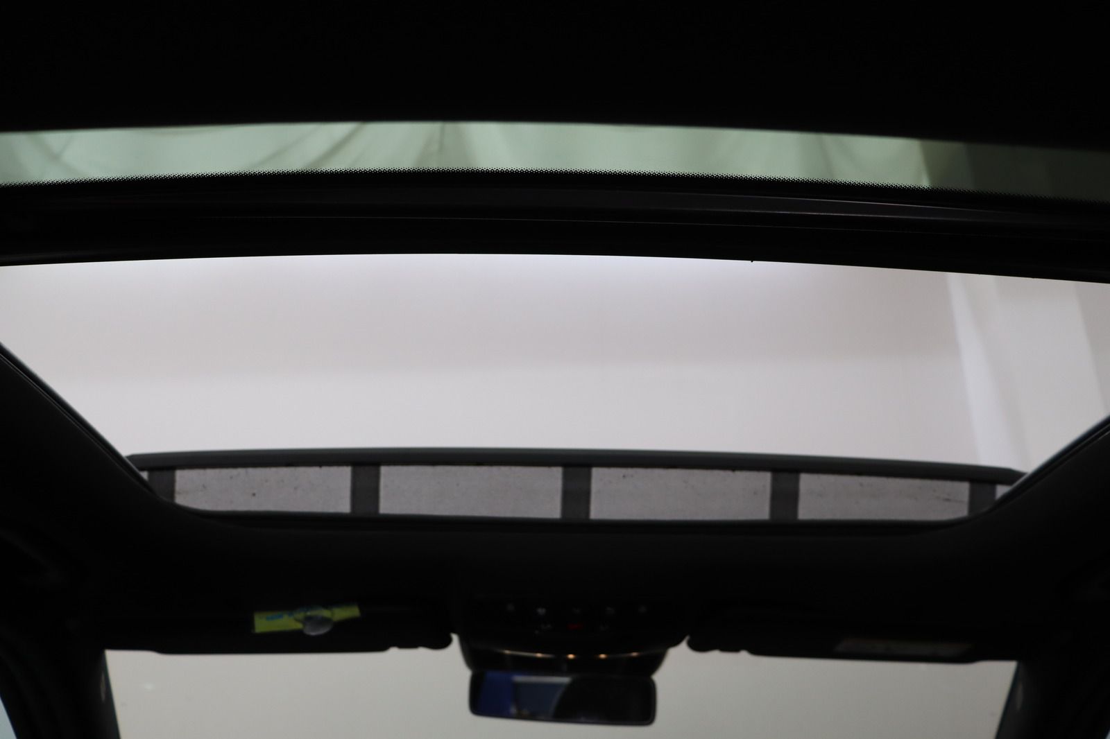 Fahrzeugabbildung Mercedes-Benz E 400 T 4Matic * Airmatic * STHZ * Memory AVANTG
