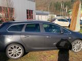 Opel Astra J Sports Tourer Sport - Opel Astra aus 2011: Tourer Sport