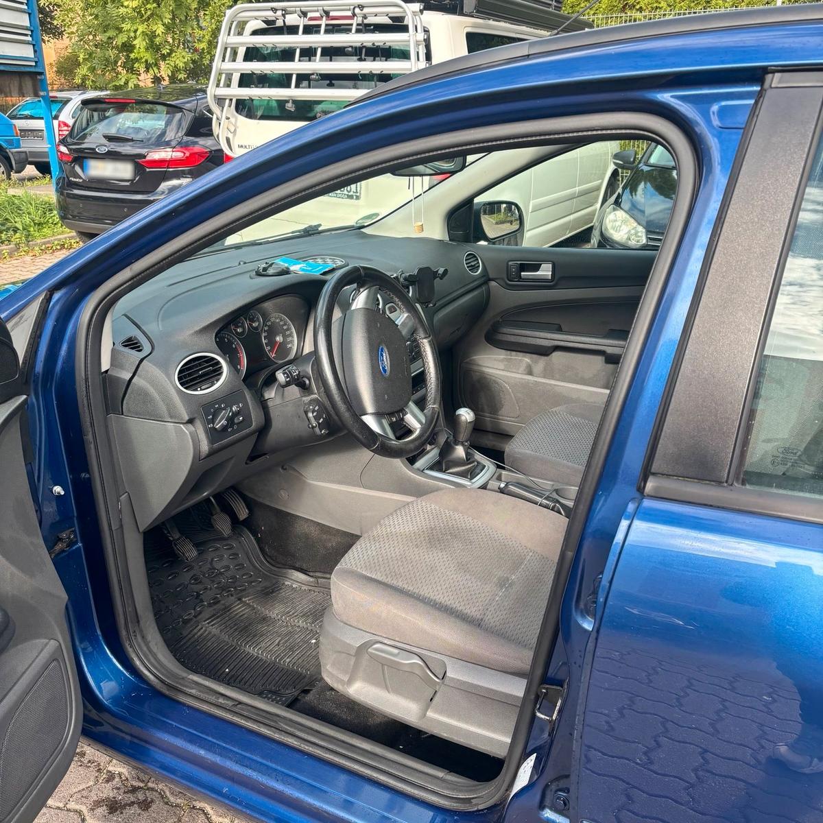 Ford Focus 2007 — photo 5