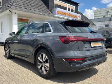 Audi Q8 e-tron - 10