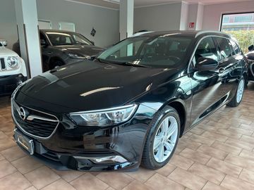 Opel Insignia - 1