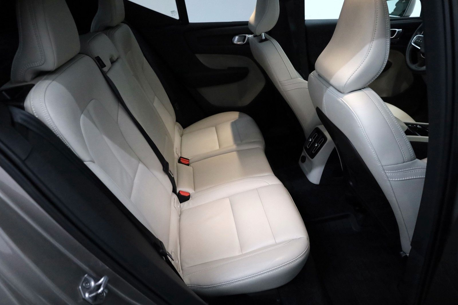 Fahrzeugabbildung Volvo XC40 T5 Inscription Leder,Navi,Kamera,Panora,AHK