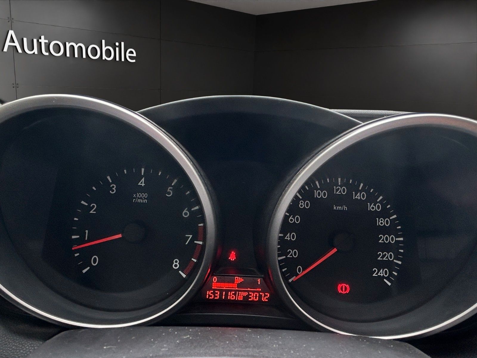 Fahrzeugabbildung Mazda 3 Lim. Center-Line/Service Neu/Navi/Sitzheizung/