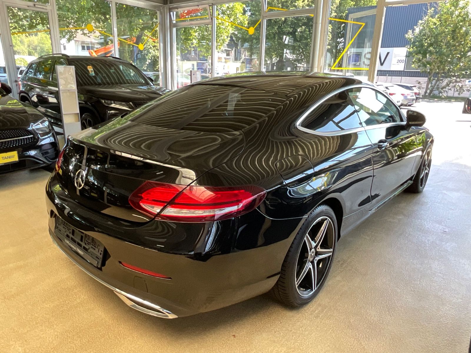 Fahrzeugabbildung Mercedes-Benz C 220 d Coupe * AMG FELGEN *