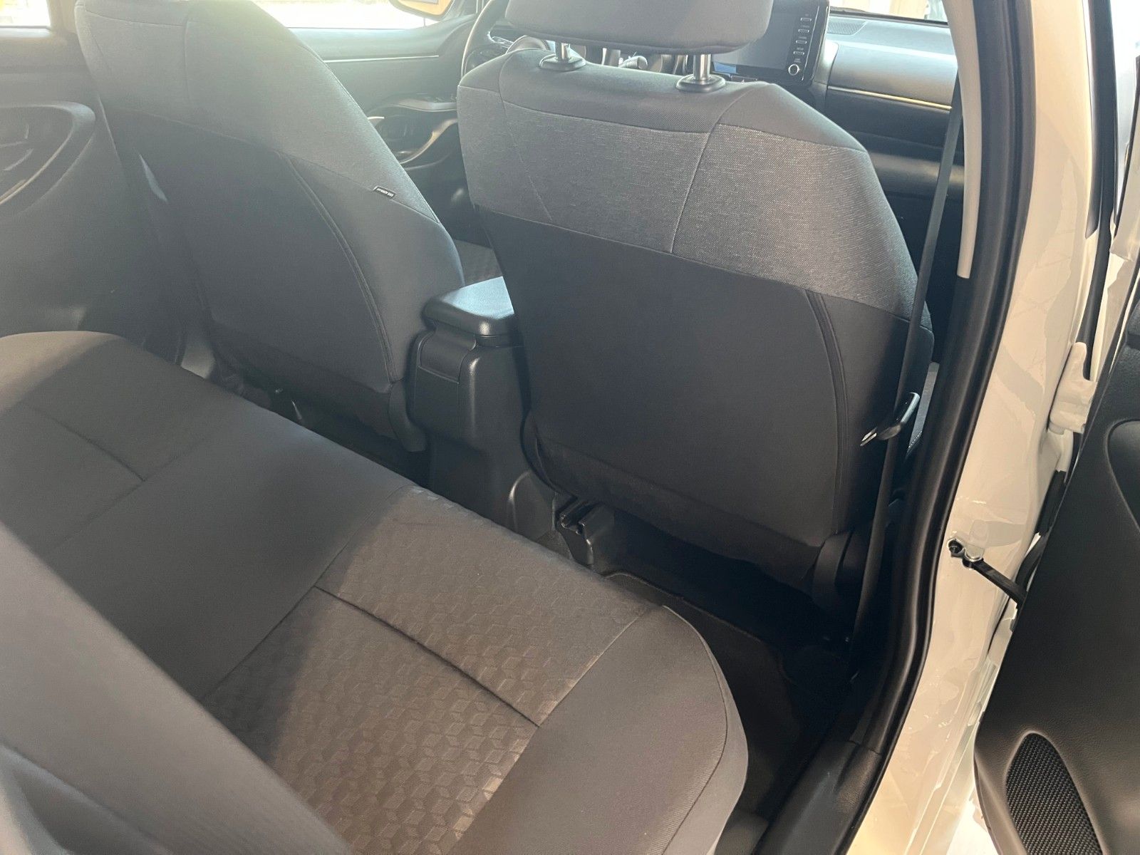 Fahrzeugabbildung Toyota Yaris Hybrid Team Deutschland